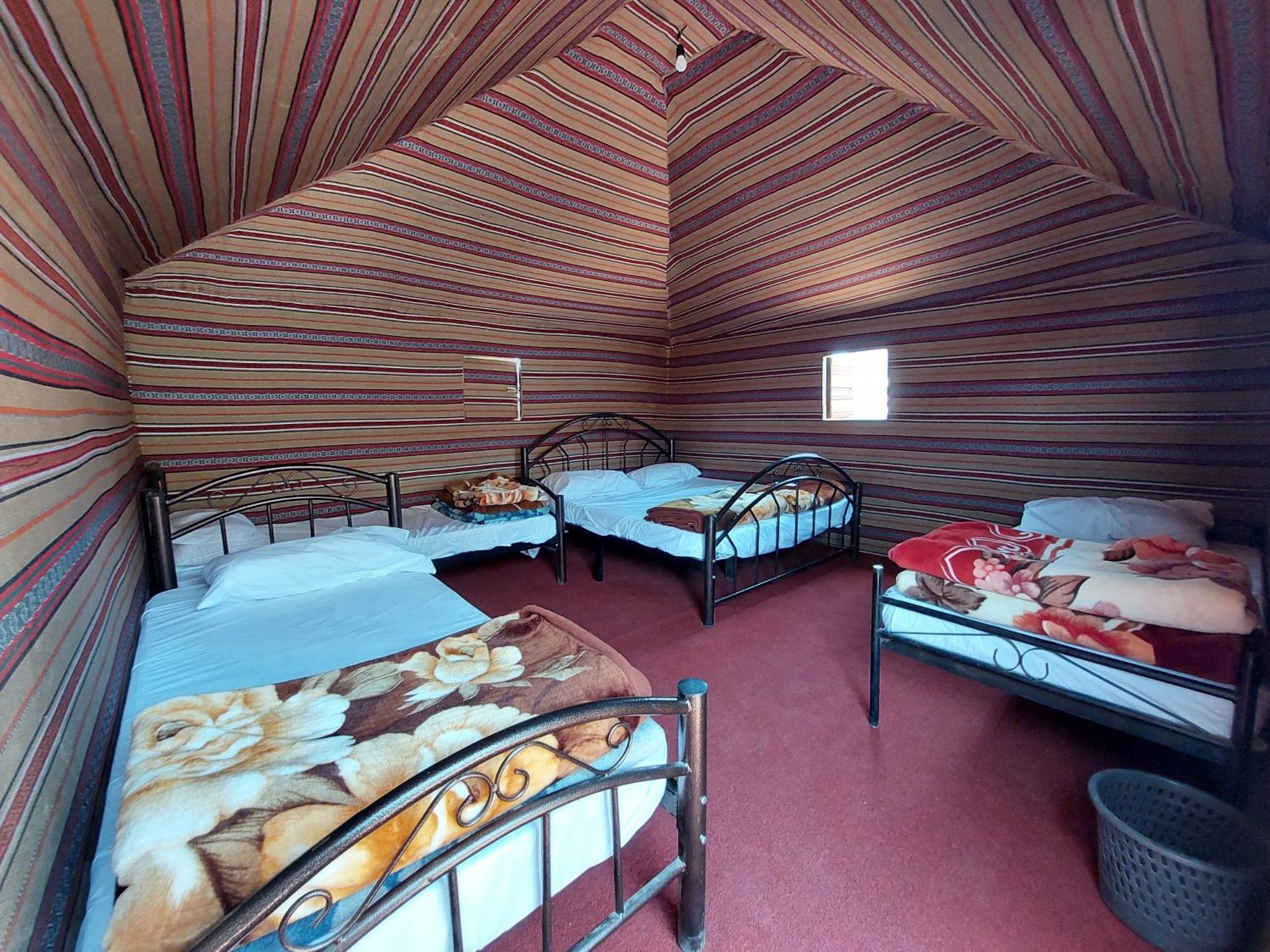 Bedouin Future Camp Wadi Rum Quarto foto